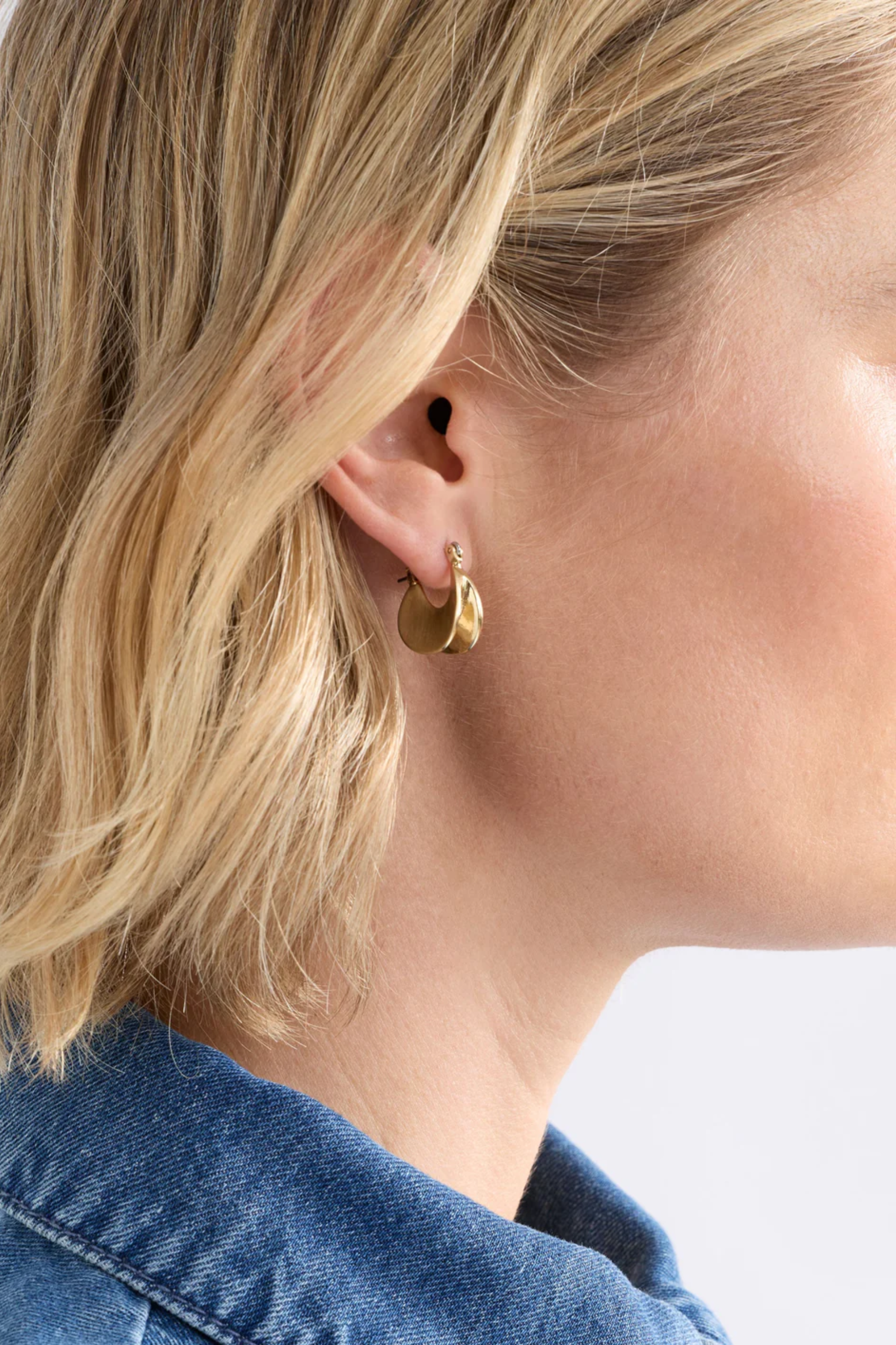 Elk Apenn Small Hoop Earring - Silver