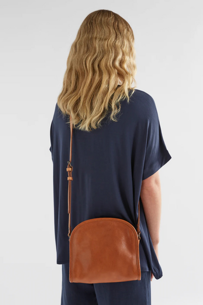 Elk Leather Kurva Messenger Bag