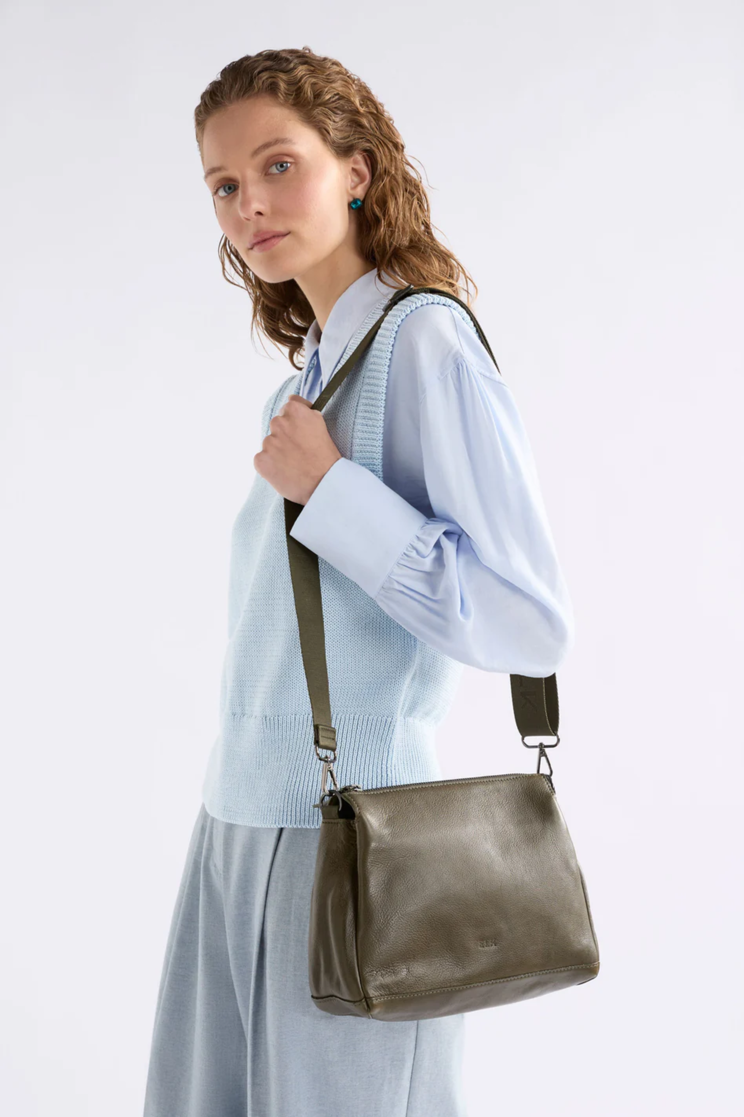 Elk Veni Crossbody - Olive