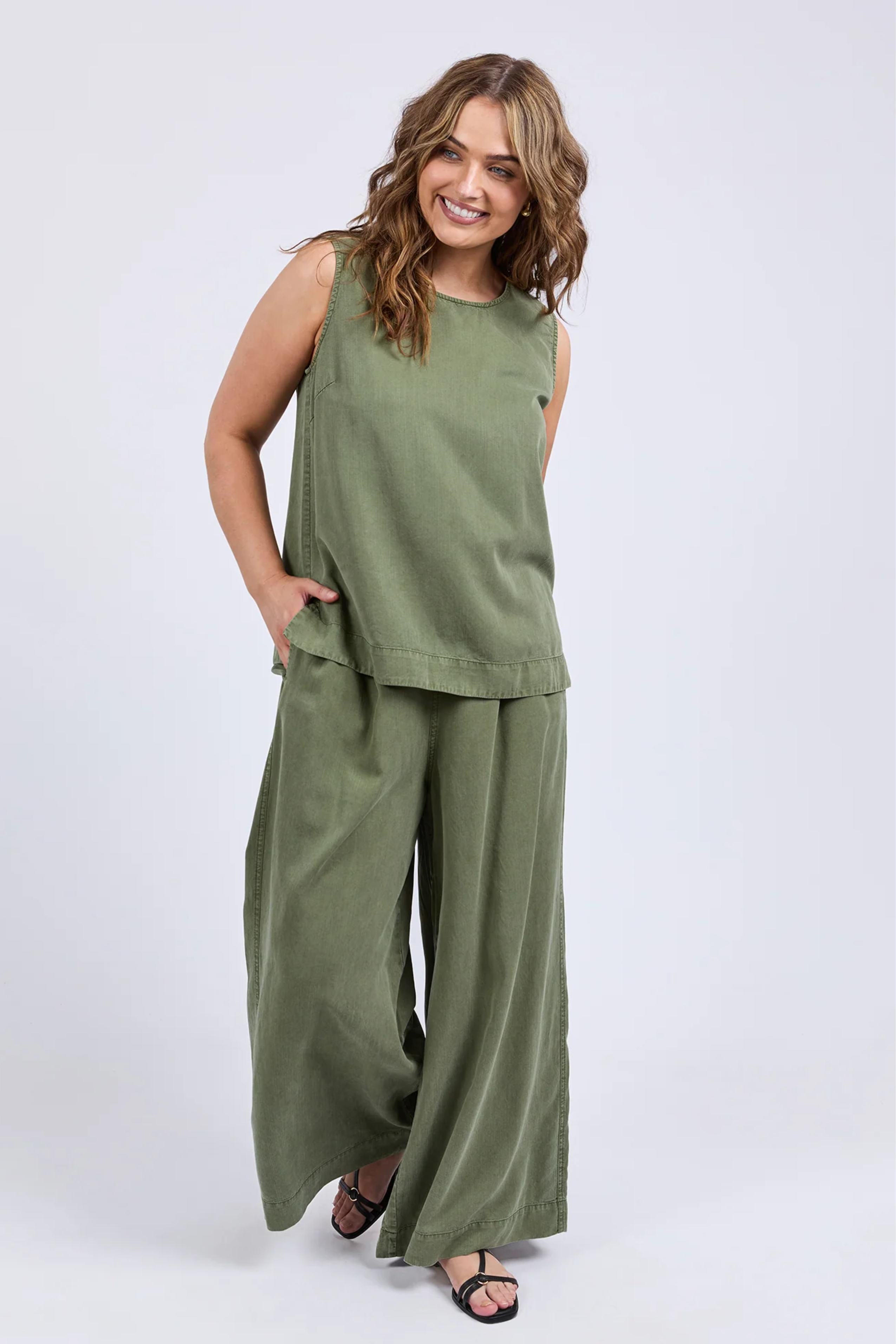 Elm Bliss Tank - Clover