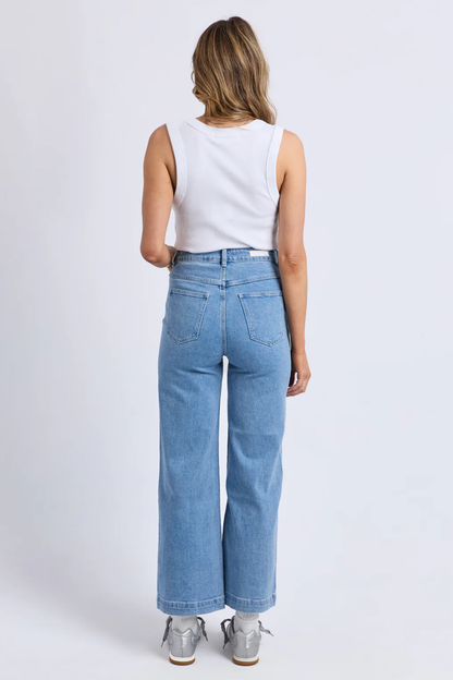 Foxwood Iris Tank - White