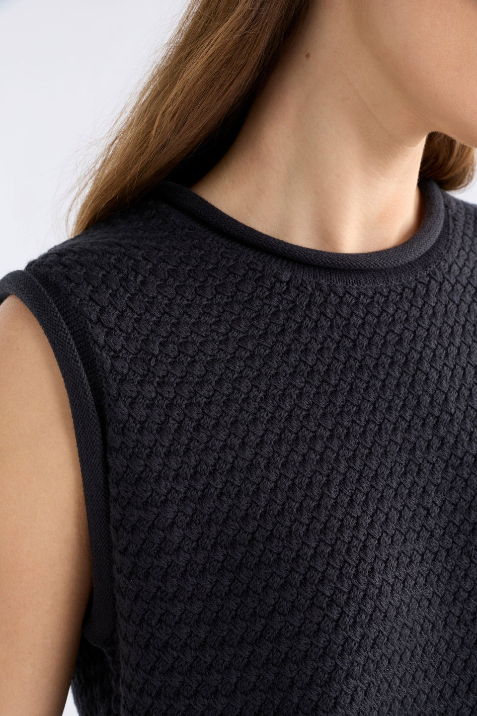 Elk Naya Knit Vest - Black