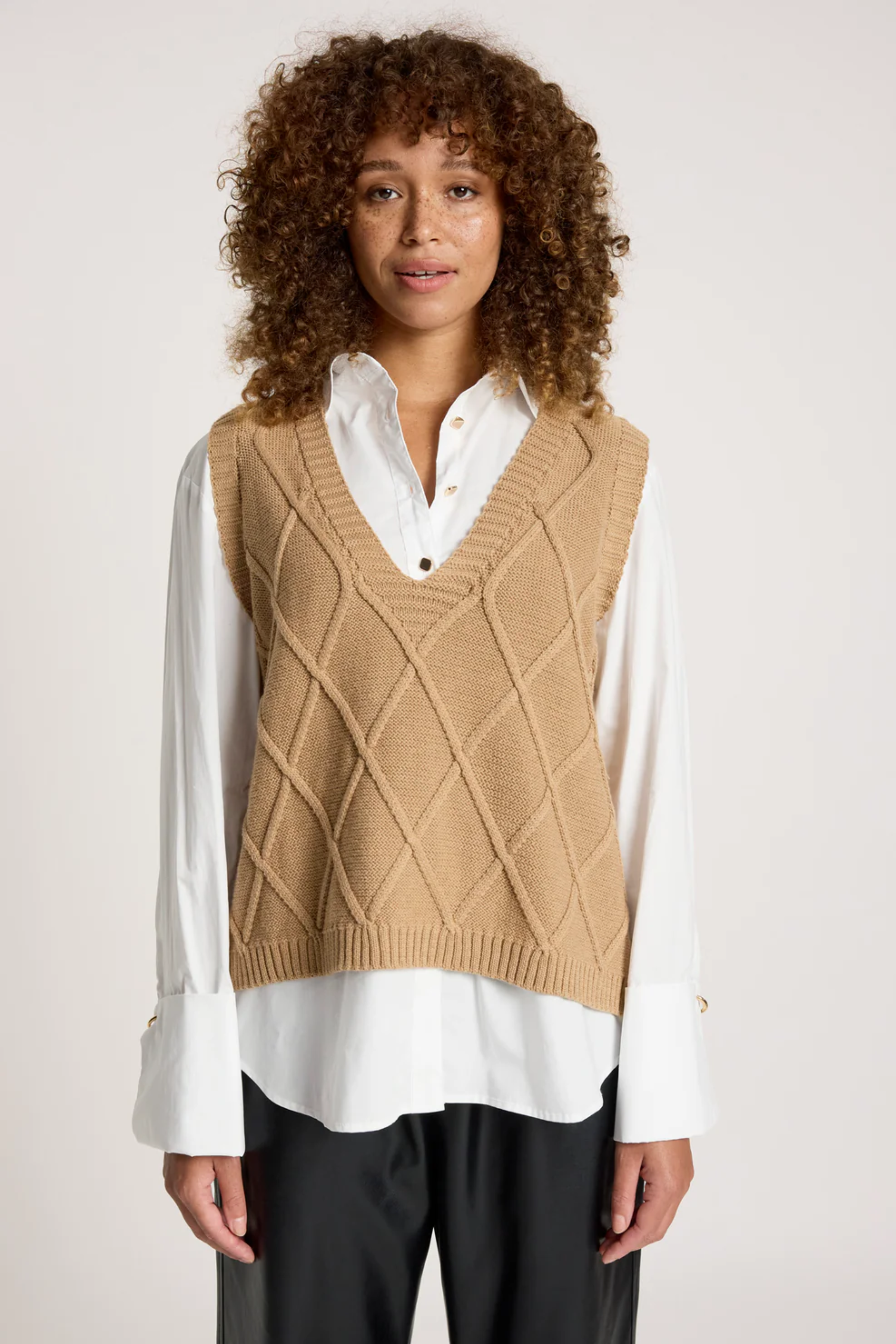 Liora Knit Vest - Mocha