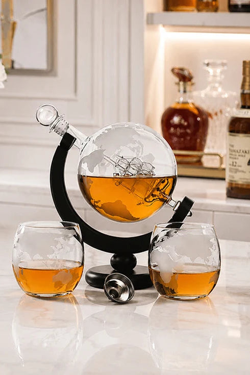 Globe Whiskey Decanter - 2 Glasses
