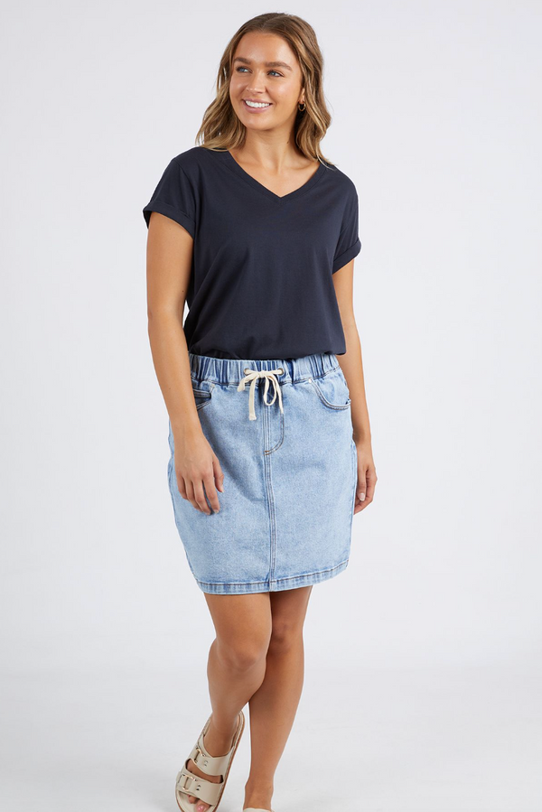 Manly Vee Tee