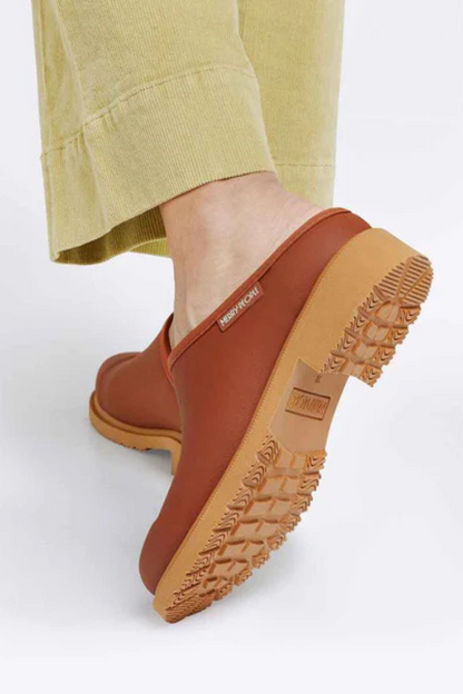 Merry People Billie Clog - Rust
