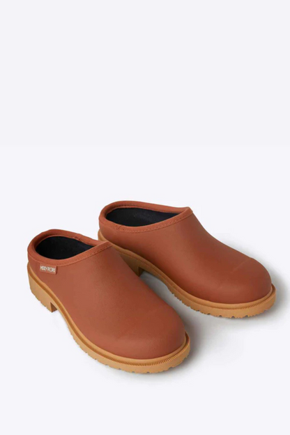Merry People Billie Clog - Rust