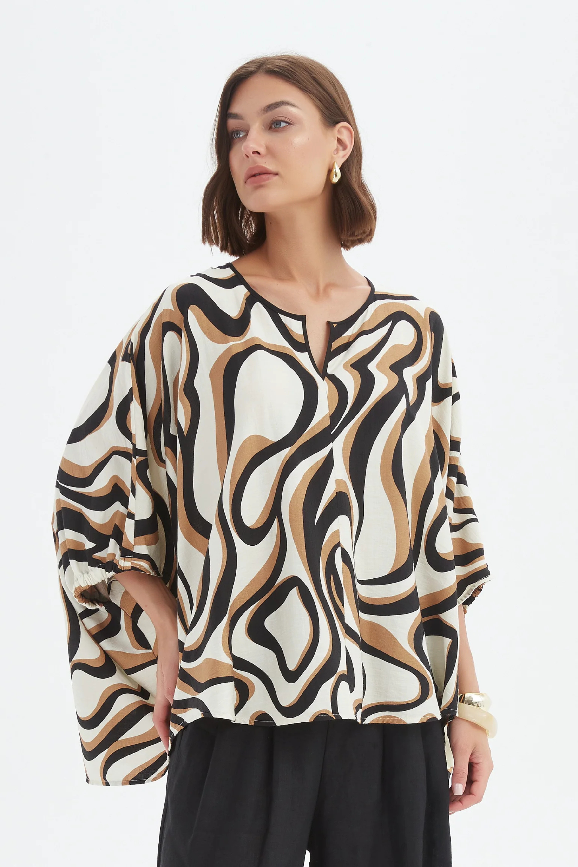 Notch Neck Top - Caramel Swirl