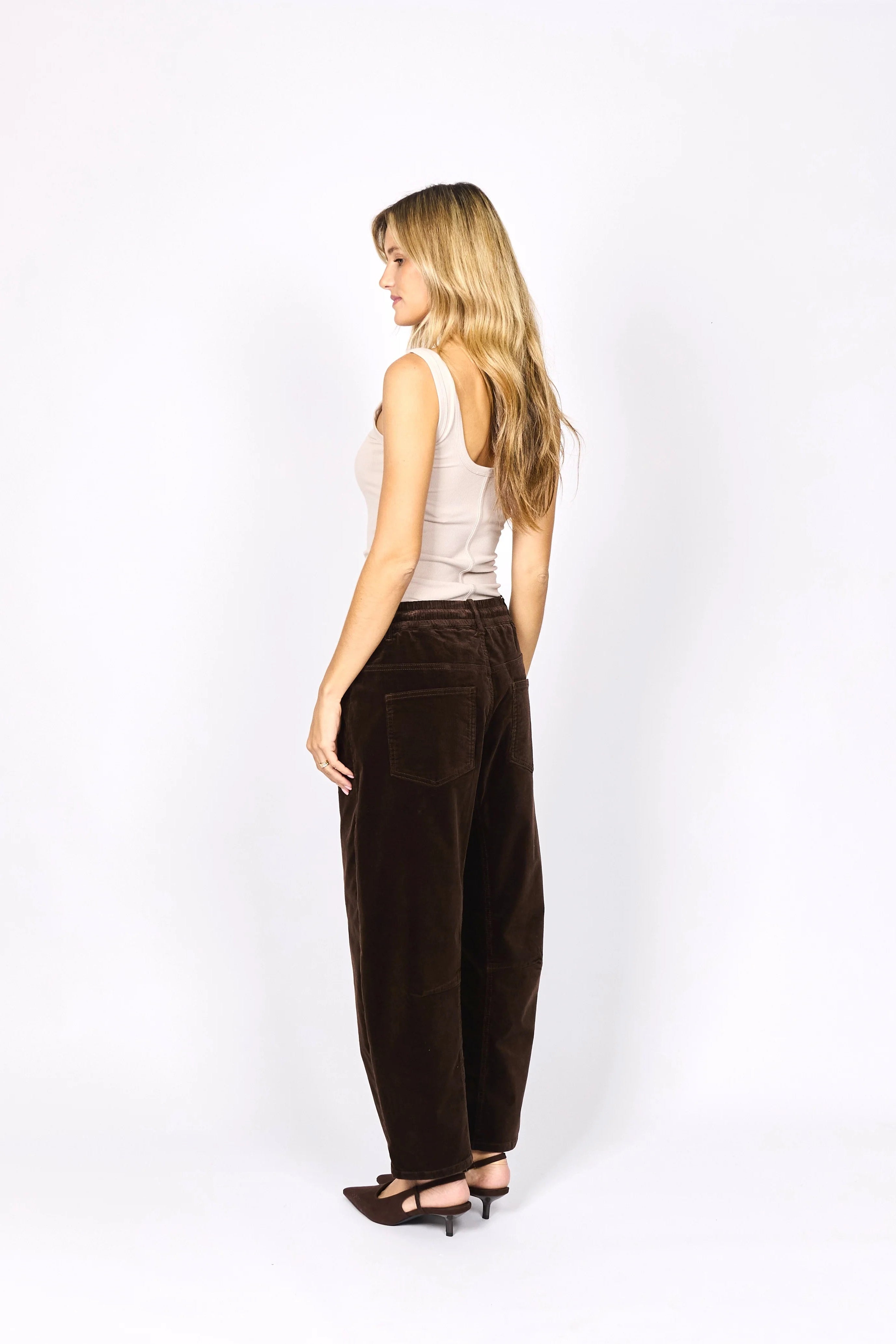 leo Barrel Cord Jeans - Chocolate