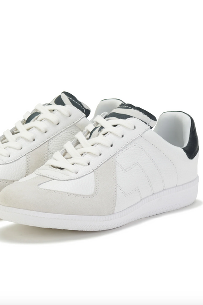 Pace Sneaker - White/Zebra