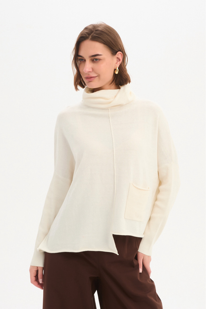 Roll Hem Pocket Knit - Cream