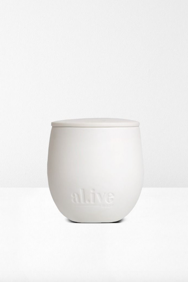 Alive Candle - Sweet Dewbury & Clove