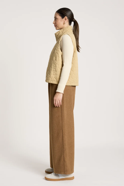 Sansi Quilted Crop Vest - Dune