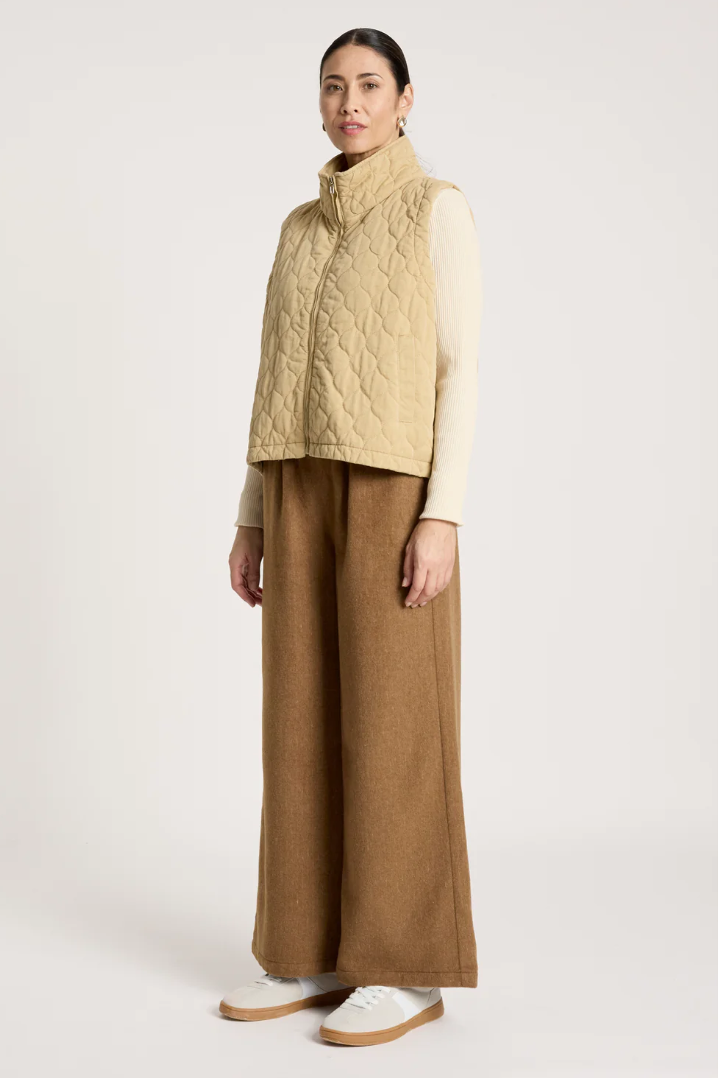 Sansi Quilted Crop Vest - Dune