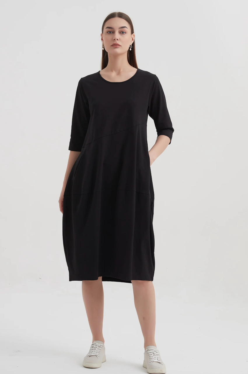 Diagonal Seam Winter Dress - Black