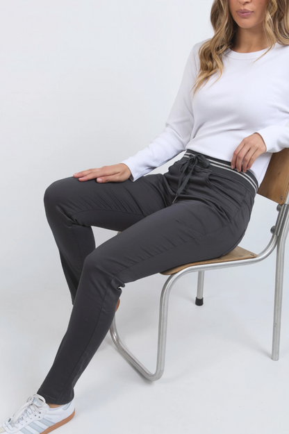 Foxwood Sylvia Jogger - Charcoal