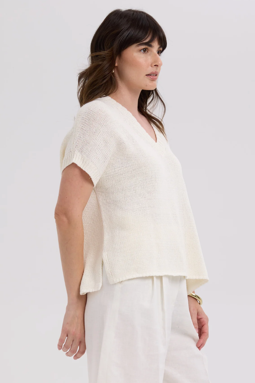 LD & Co Textured V Top - White