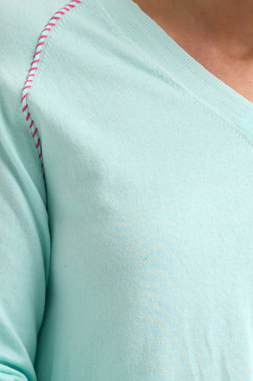 Zaket & Plover Rounded Bottom V Jumper - Lt Aqua