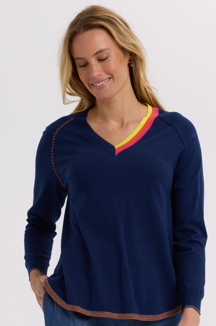 Zaket & Plover Rounded Bottom V Jumper - Navy
