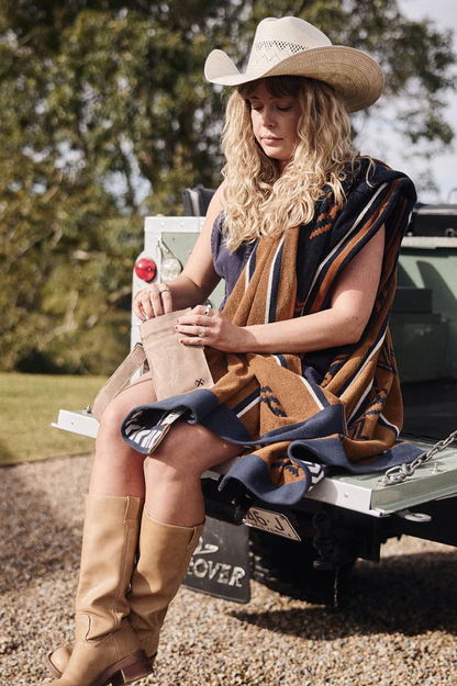 Slow Road Crossbody Phone Bag - Mocha