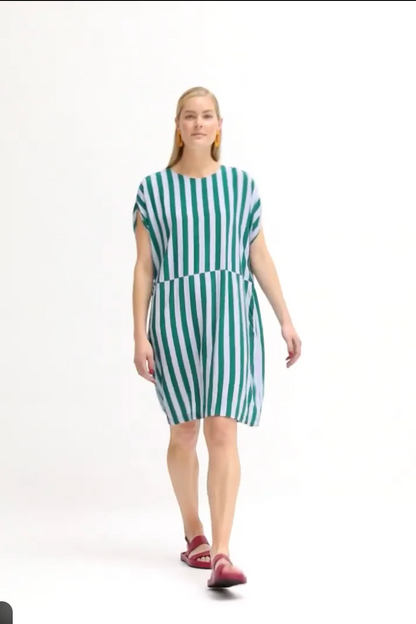 Maika dress lavender/green SIZE 16.