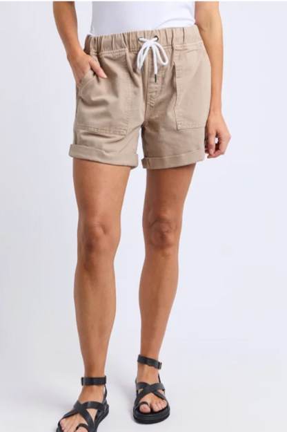 Elm Emma Relaxed Short - Latte