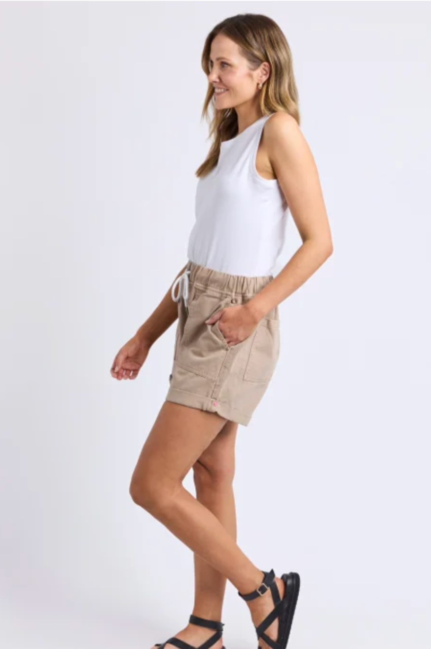 Elm Emma Relaxed Short - Latte