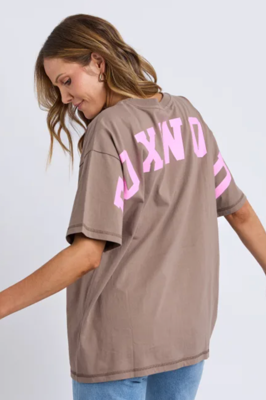 Foxwood Interval Tee - Brown/Pink