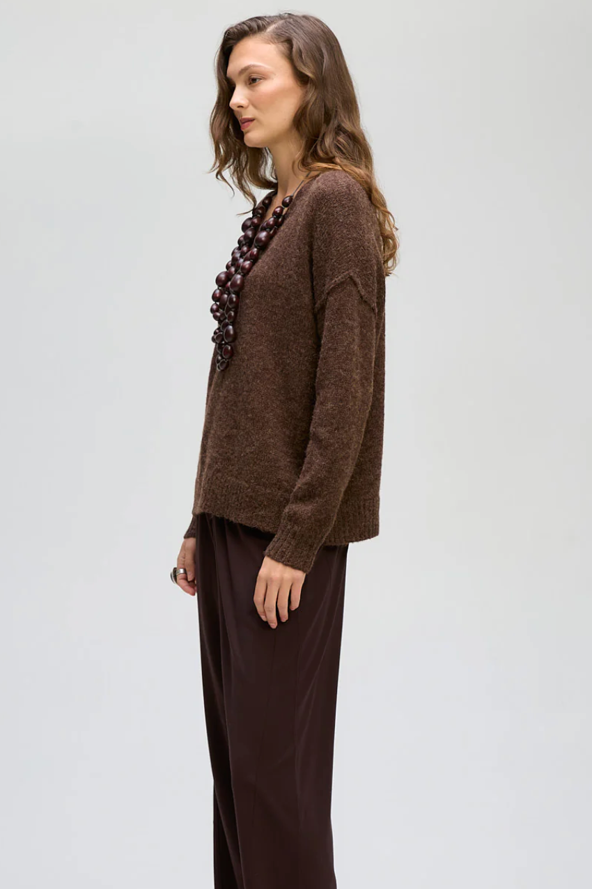 Fluffy V Neck - Cocoa