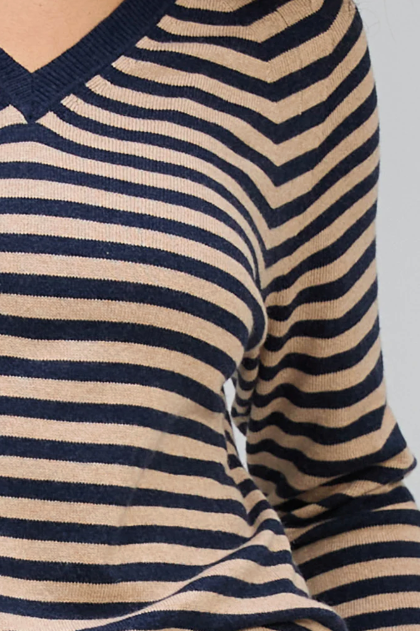 Stripe V Essential - Dk Denim
