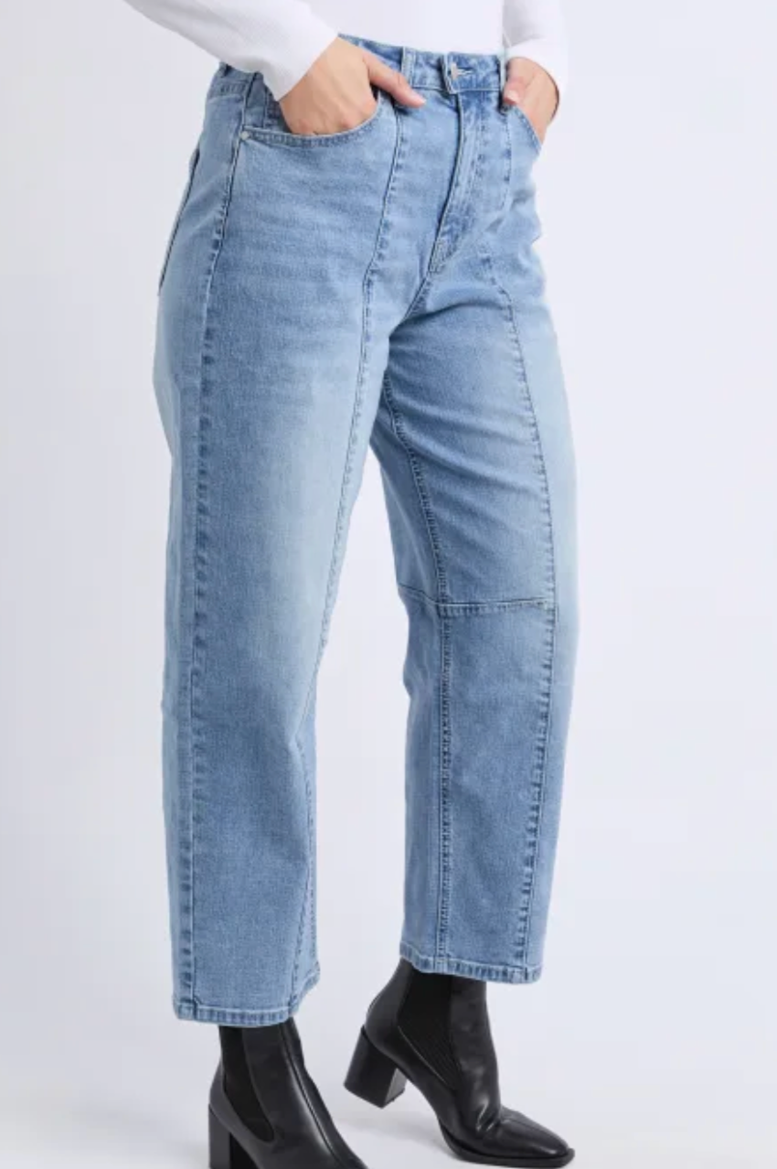 Foxwood Ambrose Barrel Jean - Lt Blue