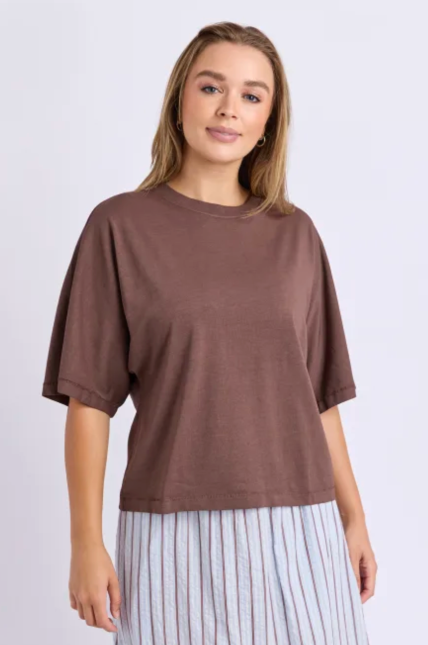 Foxwood Stillwater Tee - Chocolate