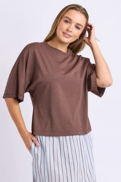 Foxwood Stillwater Tee - Chocolate