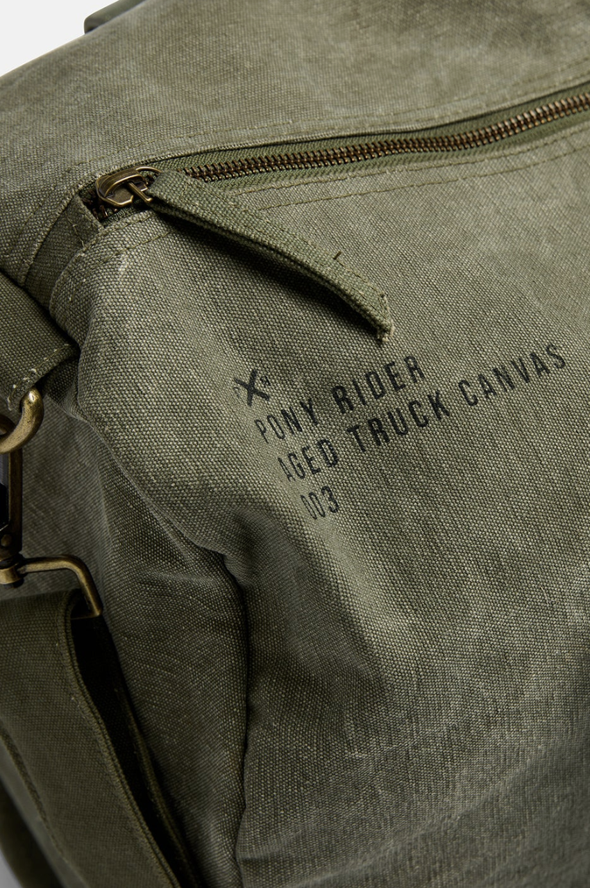 Escapee Overnight Bag - Khaki
