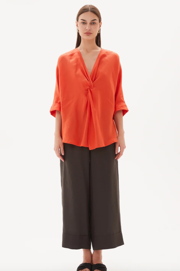 Twist Front Top