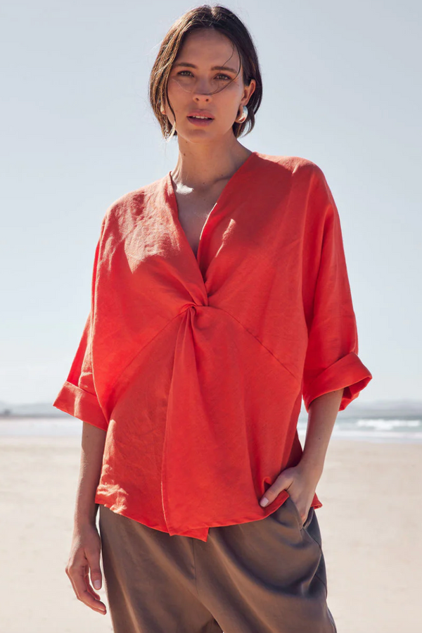 Twist Front Top