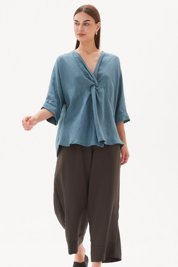 Twist Front Top