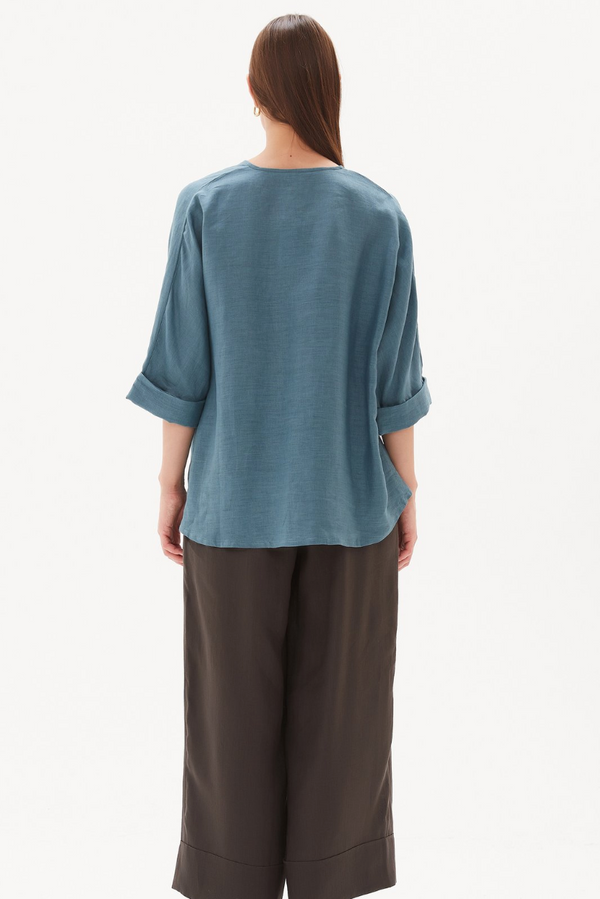 Twist Front Top