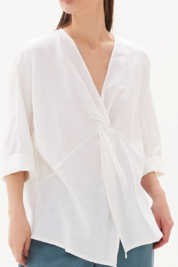 Twist Front Top