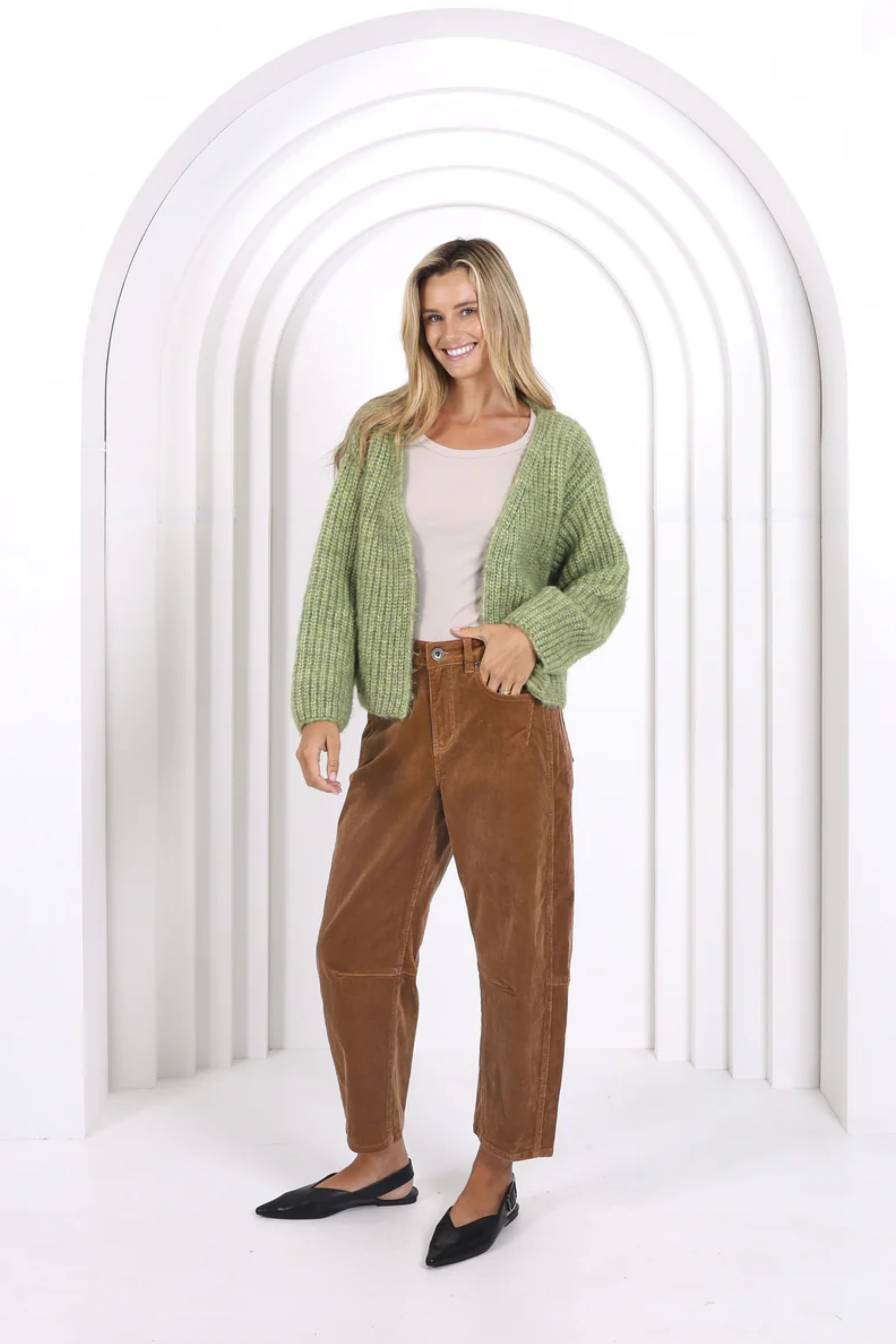 Toni Barrel Cord Jeans - Tan