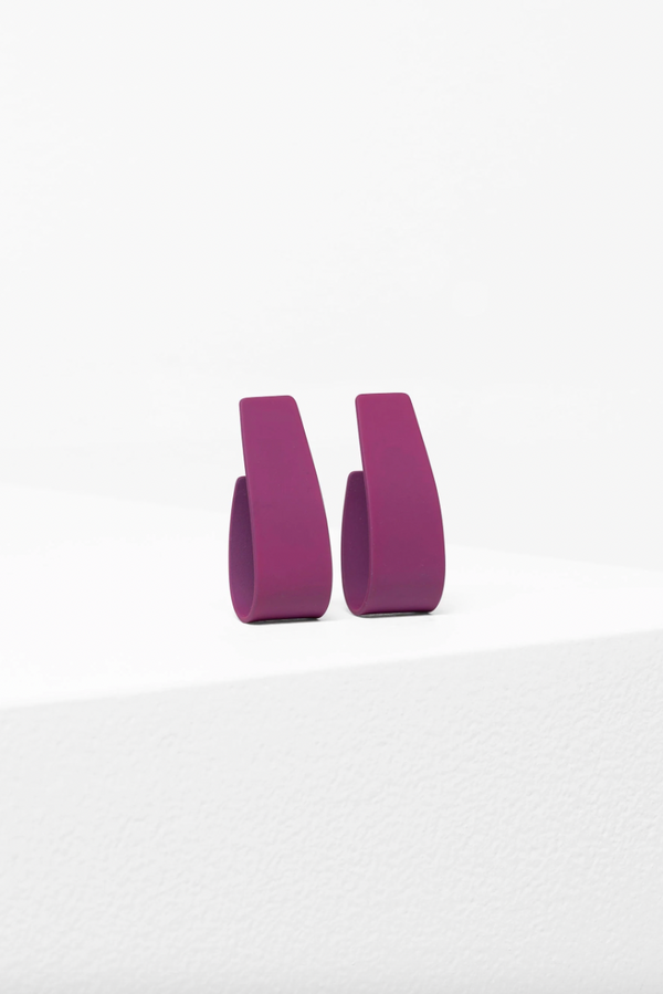 Viri Stud Earrings