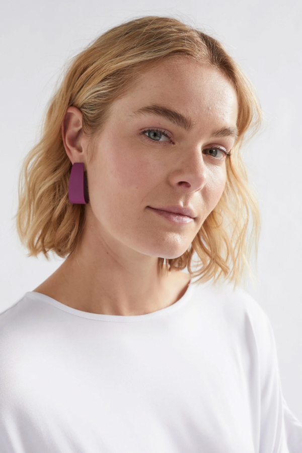 Viri Stud Earrings