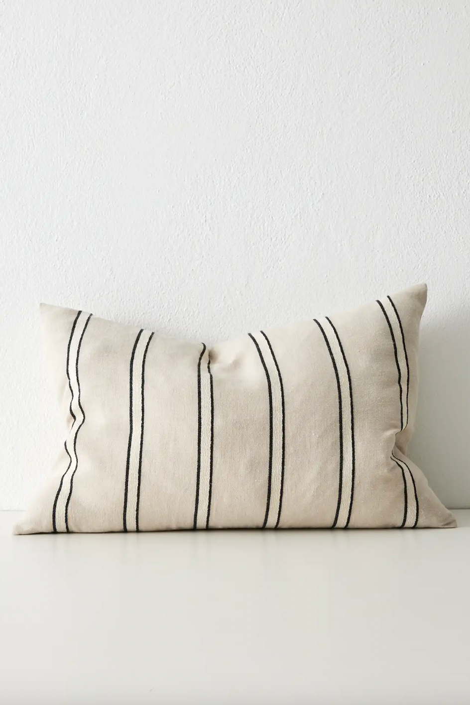 Vinnie Cushion - Natural