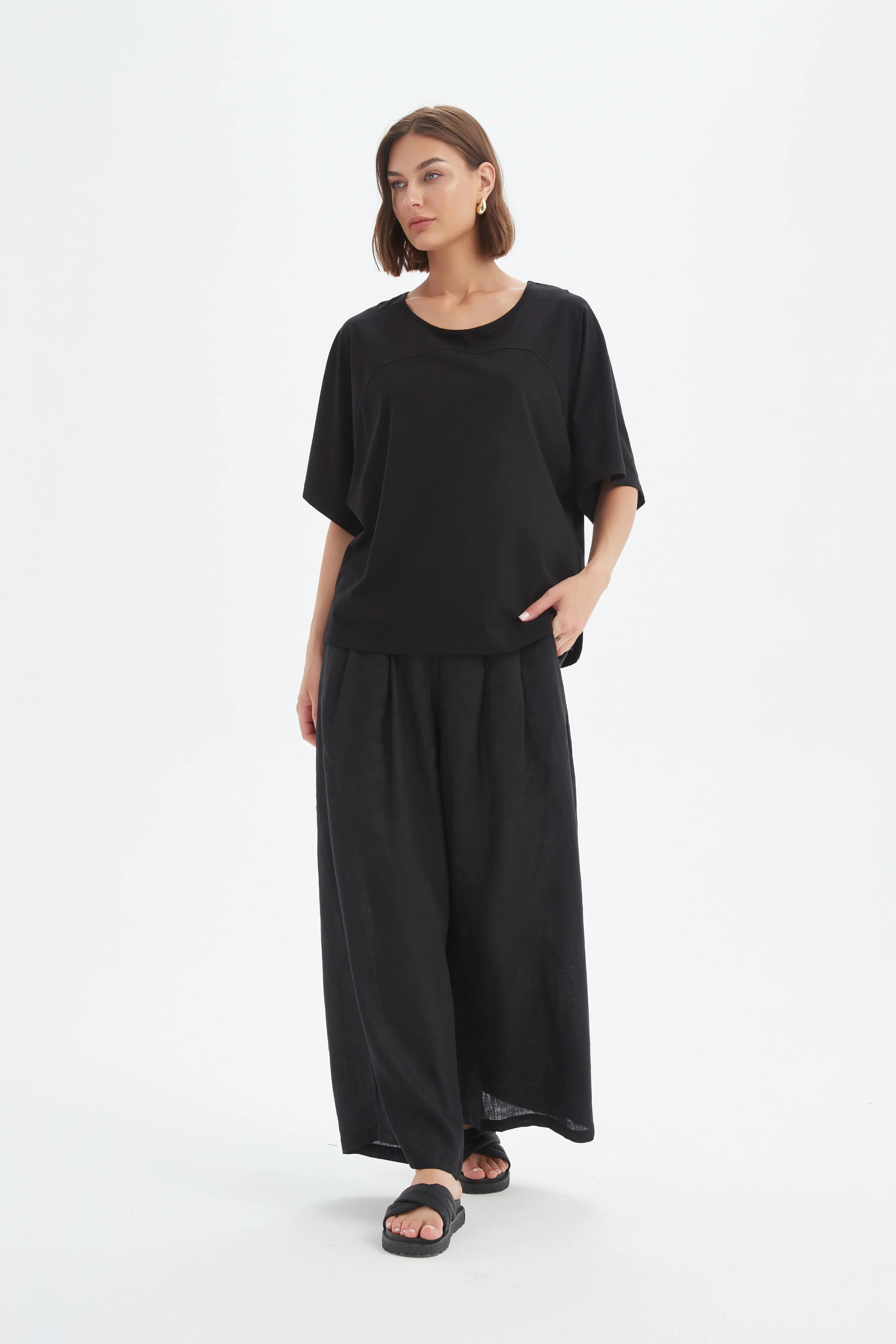 Wide Sleeve Yoke Tee - Black