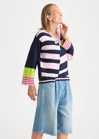 Crazy Stripe Vee - Dark Denim