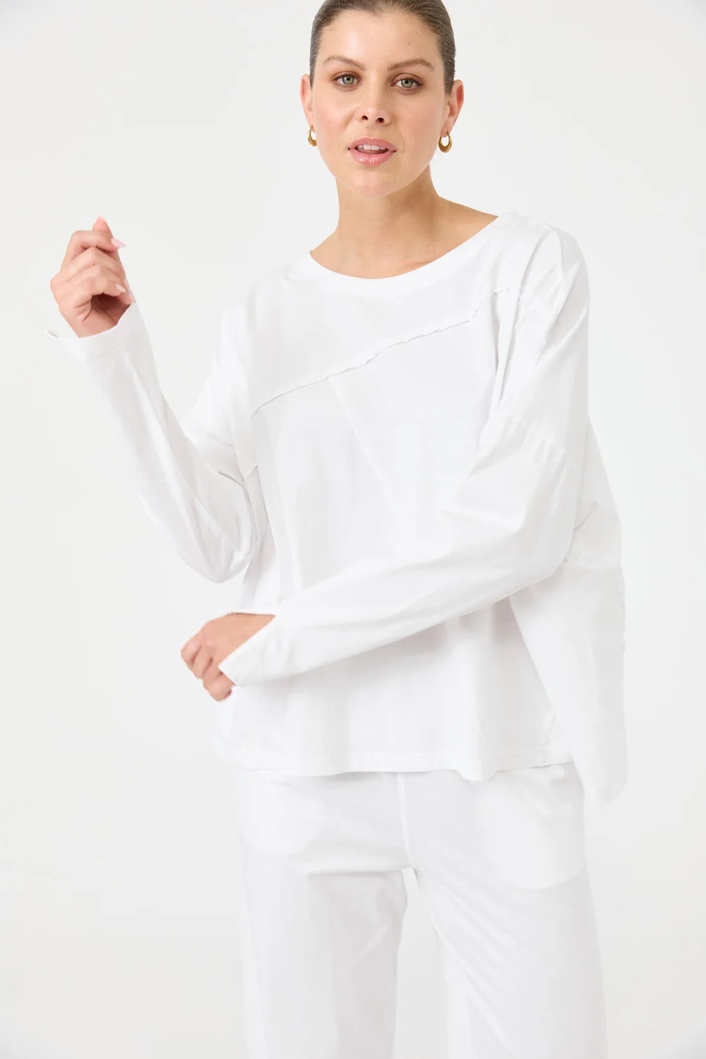 Studio Traveller LS Tshirt - Salt