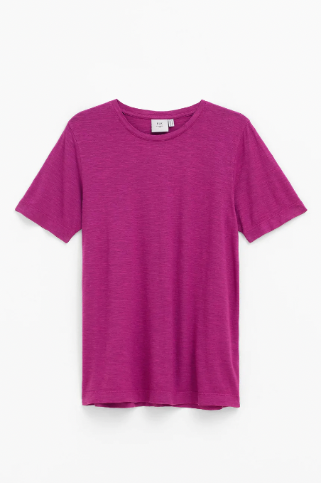 Jaana Tshirt -  Wild Berry