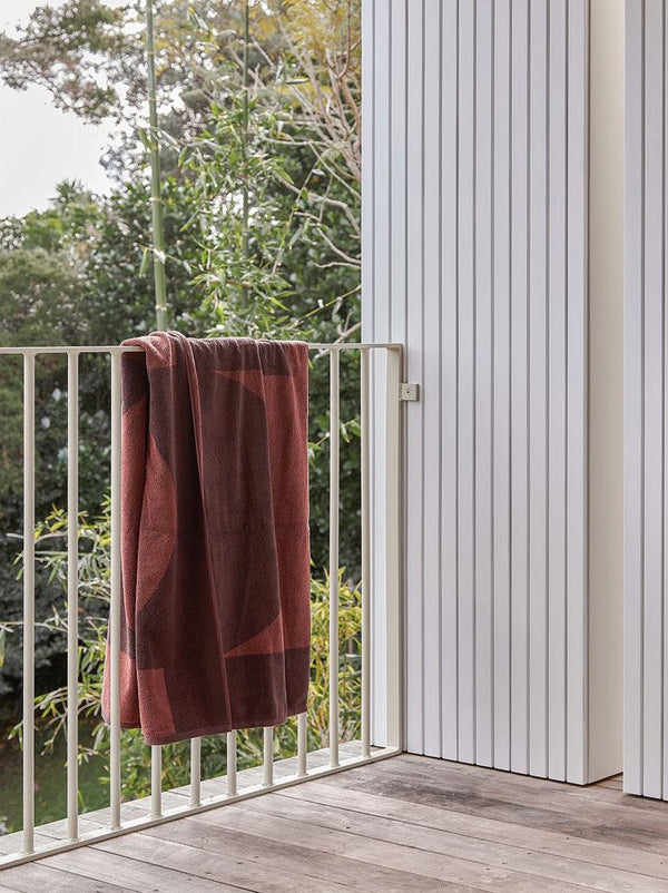 Reflect Beach Towel - Mulberry/Ruby