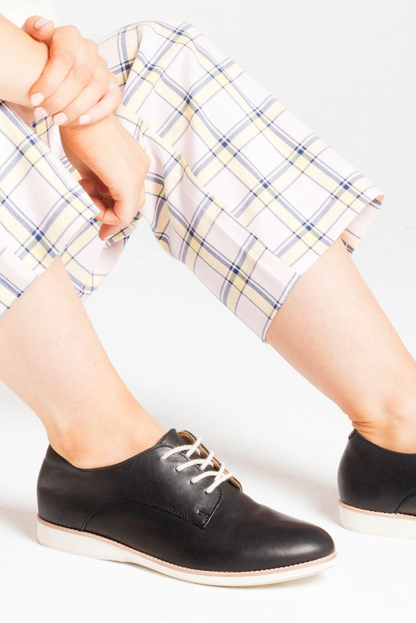 Derby - Black